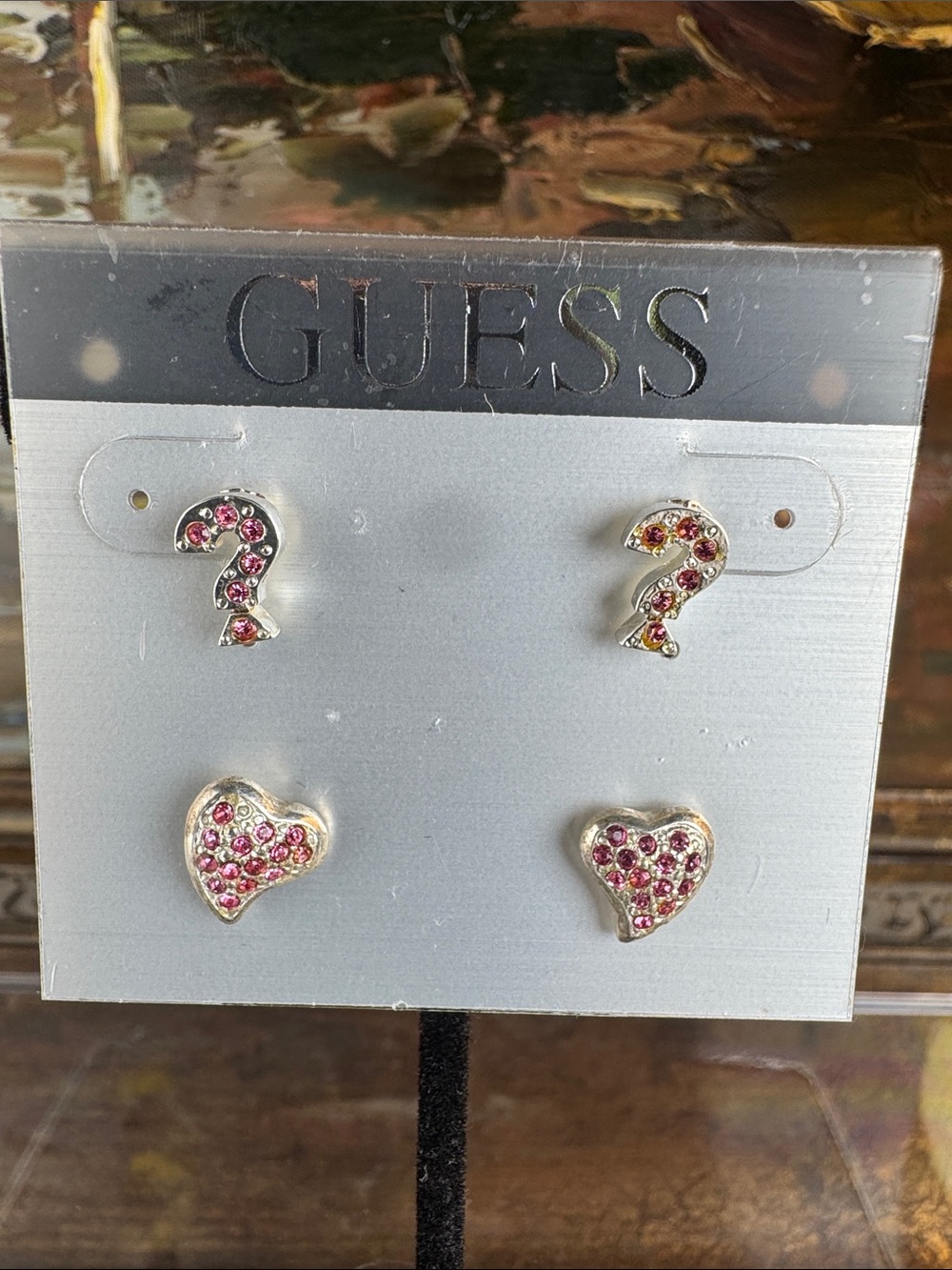 0573-GUESS Silver-Tone Pink Crystal Heart & Question Mark Stud Earring‎ Set
